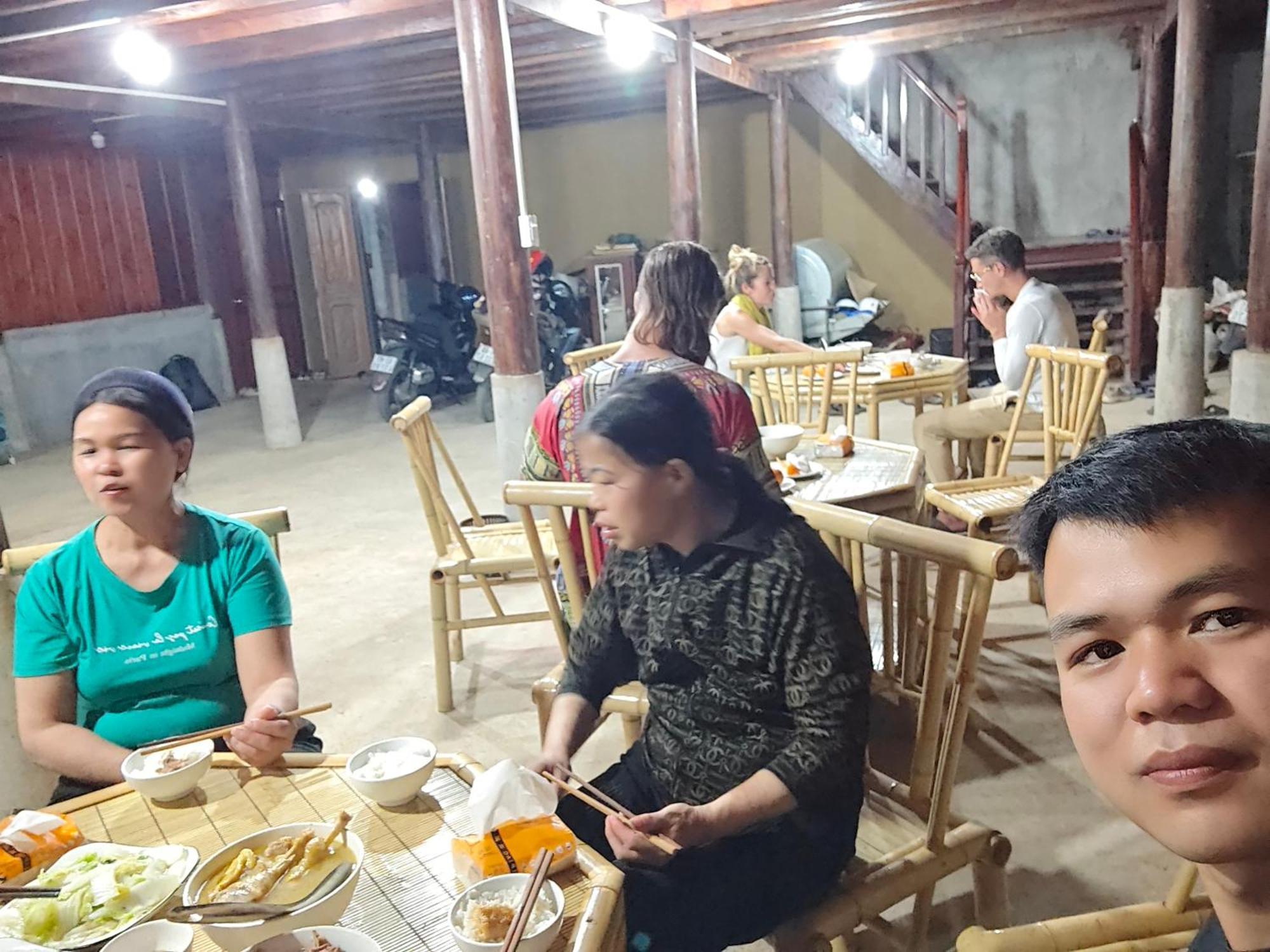 Nung An Homestay Quang Uyen Exteriér fotografie